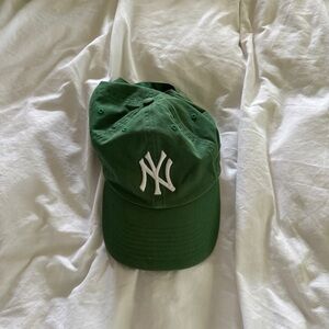 green Yankees baseball cap